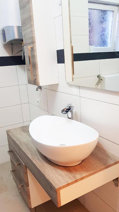 Apartmani Crikvenica 30098 - Dijana Rom bilde